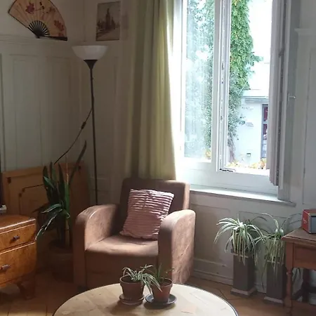 Simple Flat Apartment